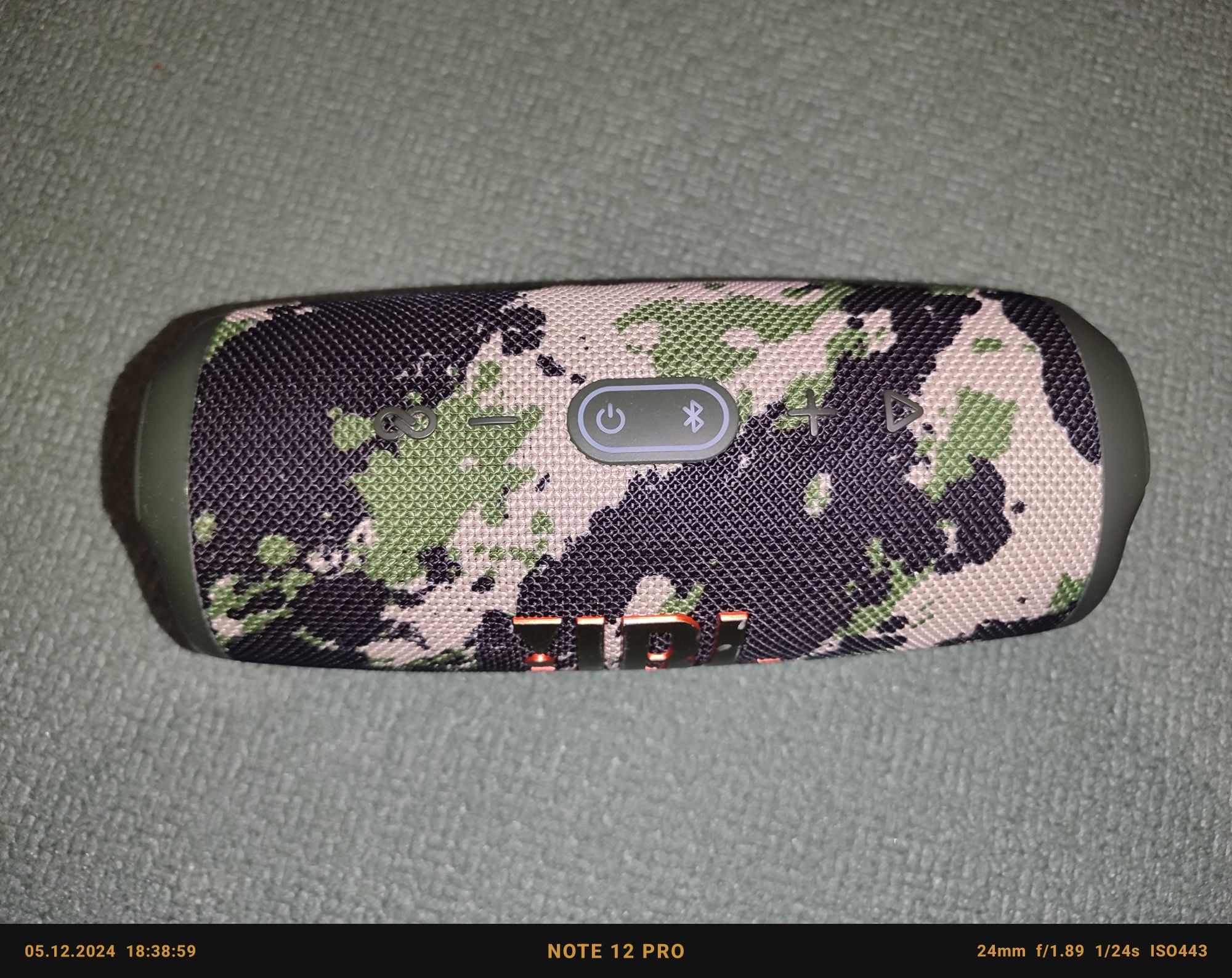 Колонка JBL charge 5