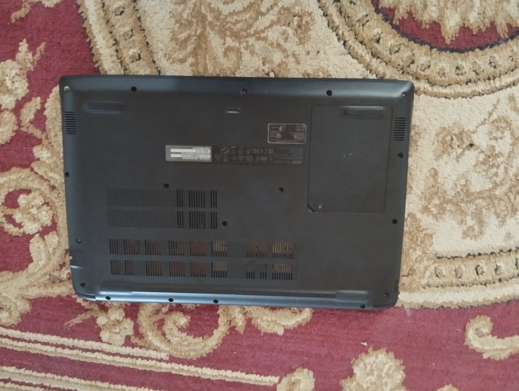 ACER Aspire A315-33 ; 1000gb/8gb