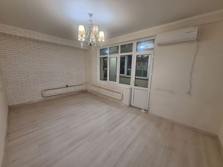 Algoritm Srochna sotiladi! 3 xona zo'r narxda Hamma sharoiti bor