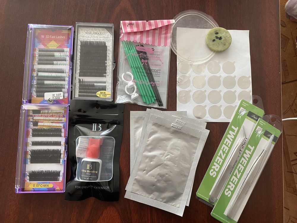 Kit pentru aplicat gene Lashes / Gene si accesorii