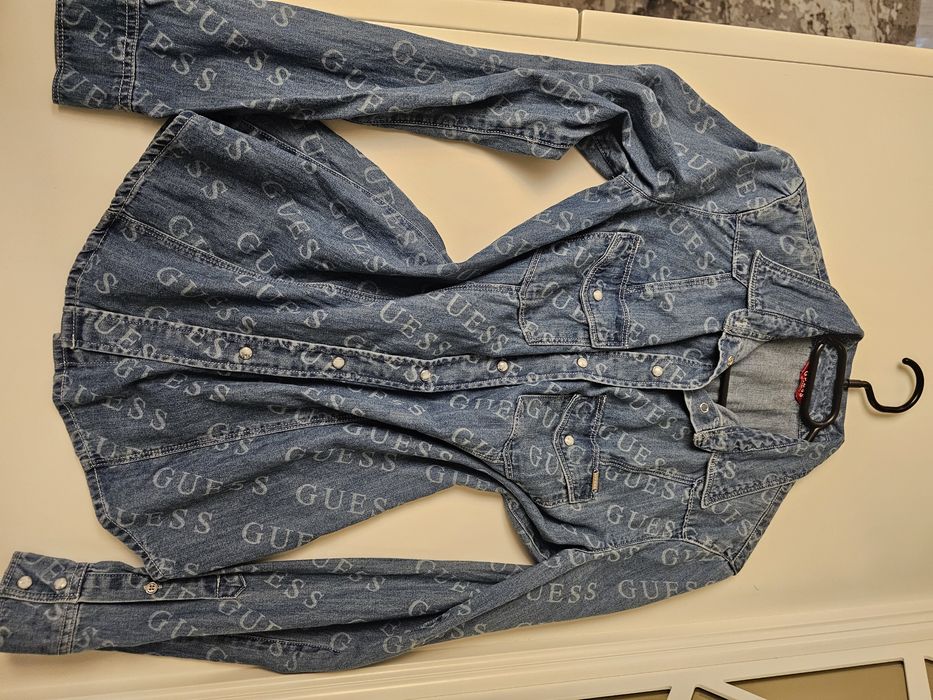 Camasa Guess noua