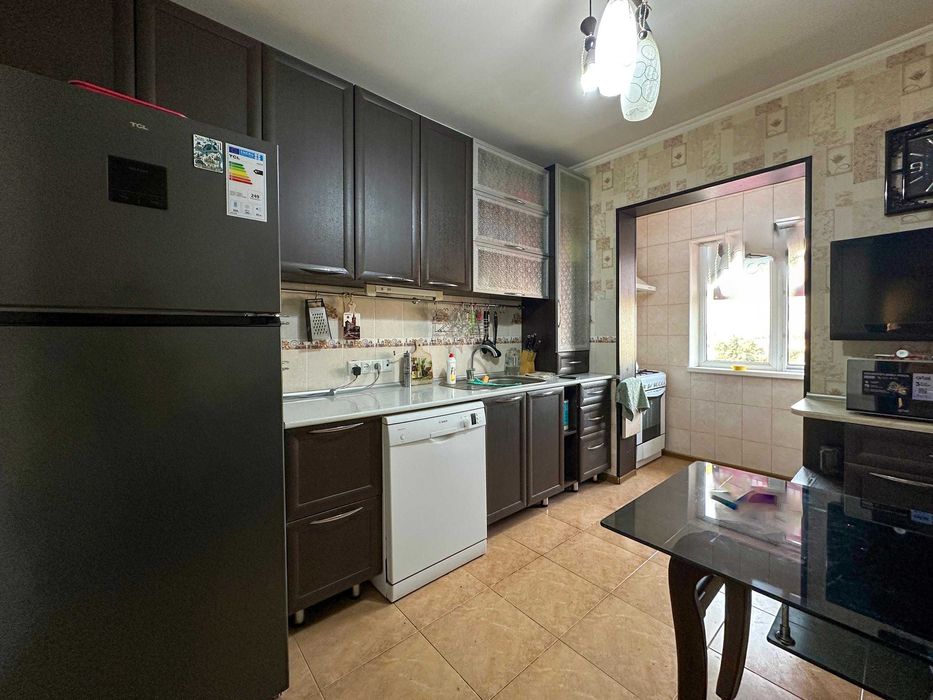 Срочно Продается 4/8/9  кв-ра ул. Чехова (Гастро Улица) метро Ойбек