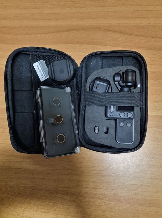 Dji Osmo Pocket cu accesorii