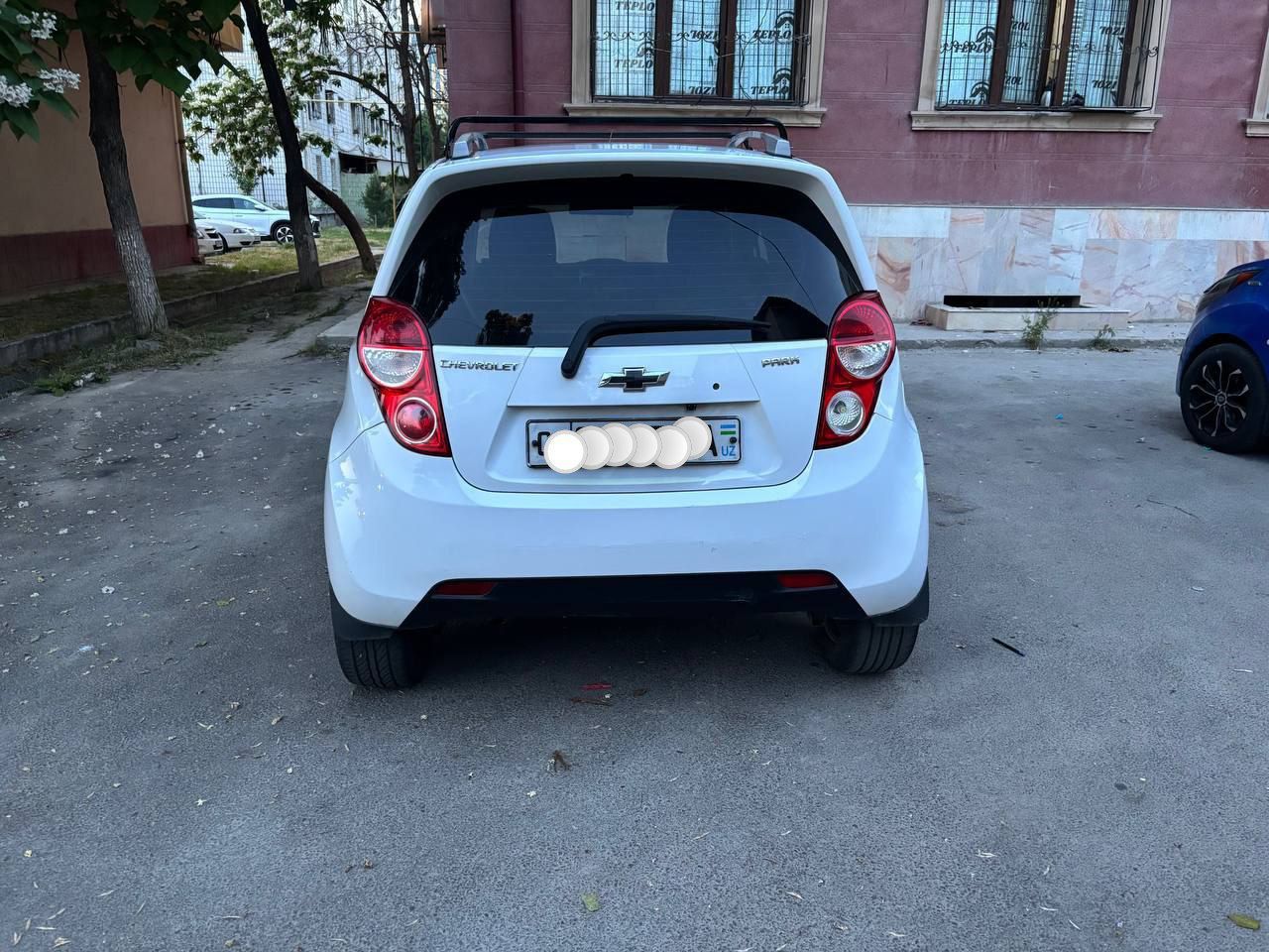 Срочно продам Спарк 2 позиция