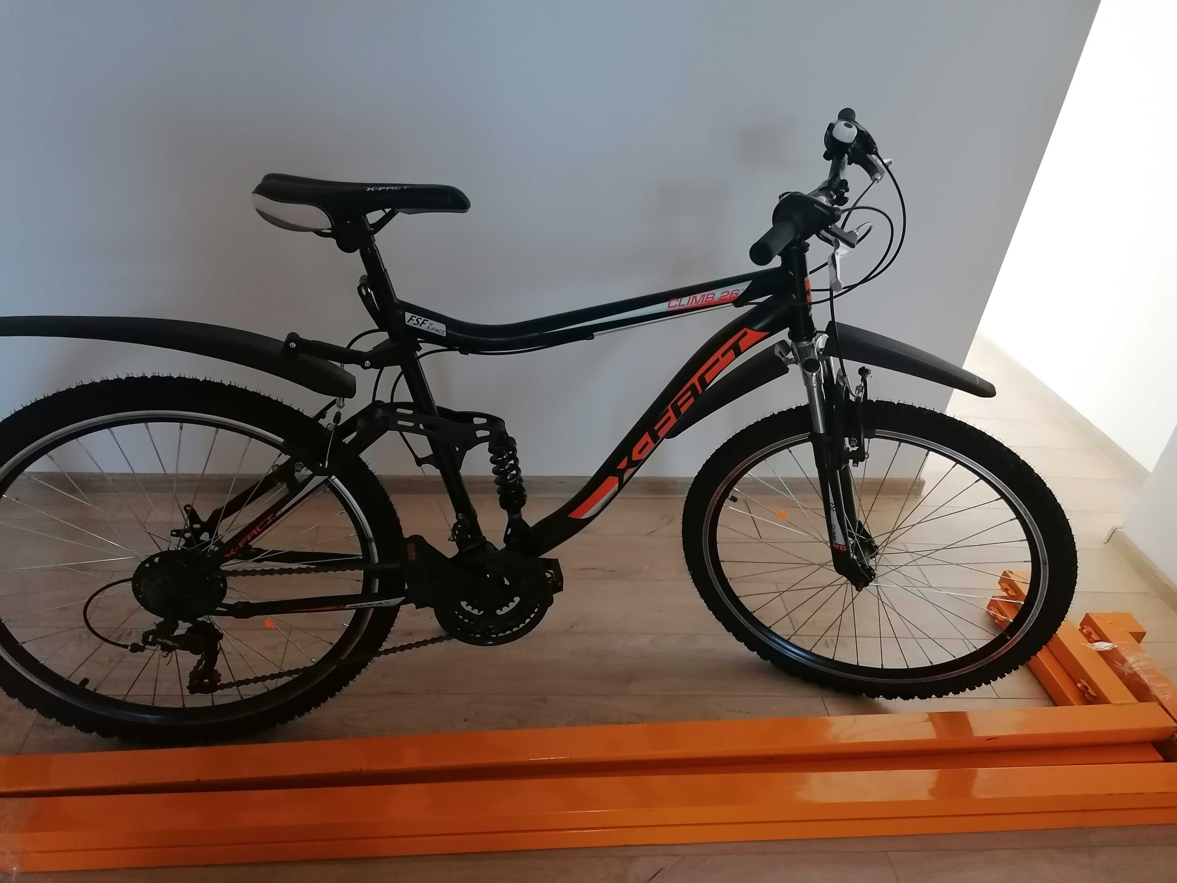 Bicicleta mountain bike, roti 26", 21 viteze