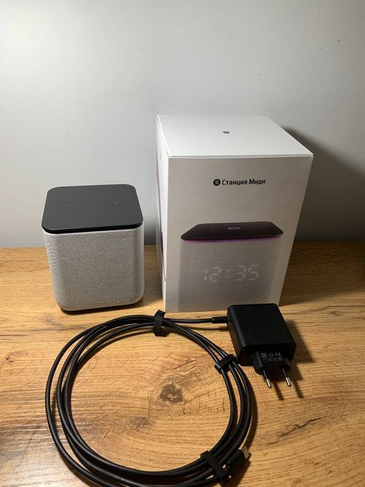 Яндекс станция миди