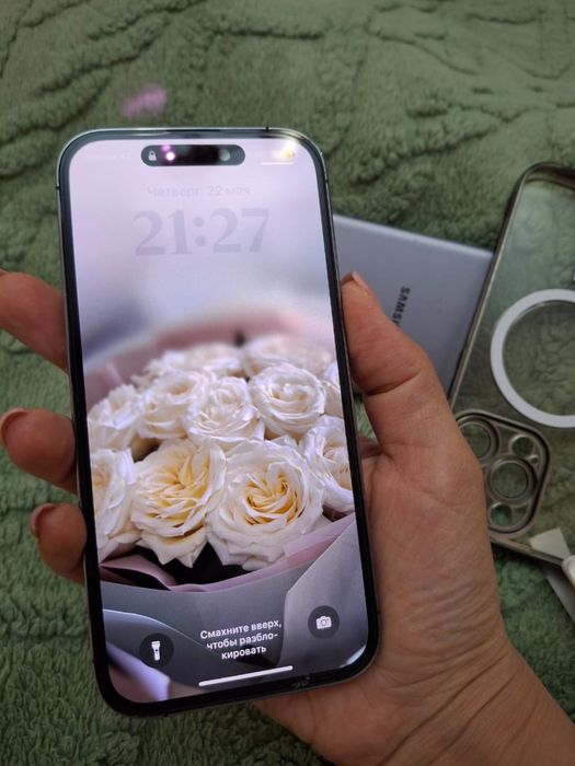 телефон Iphone 14 pro