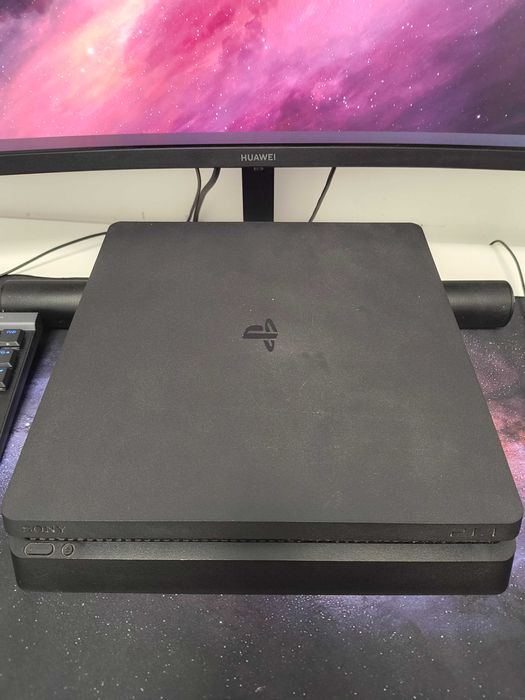 PS4 Slim 500GB (Digital Edition style), cu manetă originală