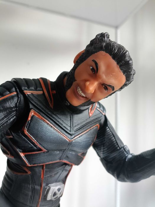 Върколакът, X-Men Wolverine , екшън фигура Hugh Jackman, Marvel.
