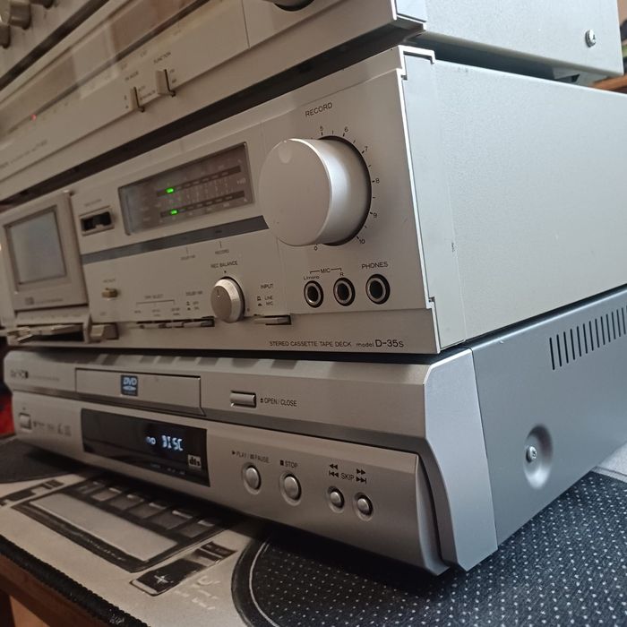 Linie audio hitachi Japonia