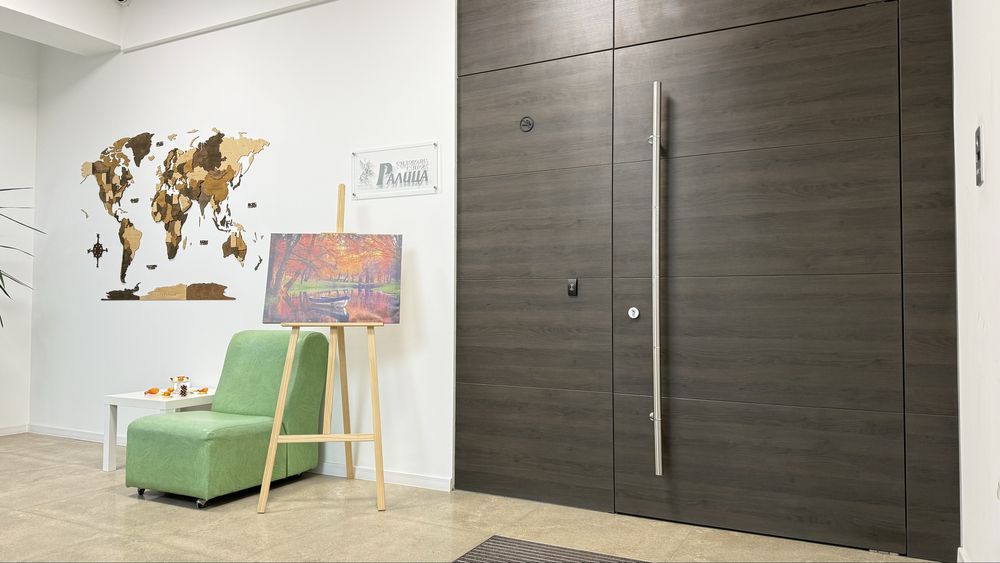 Посетителски столове Carmen  – бежов /използвани/