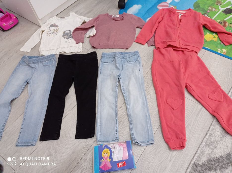 лот за момиче - блузи и панталони