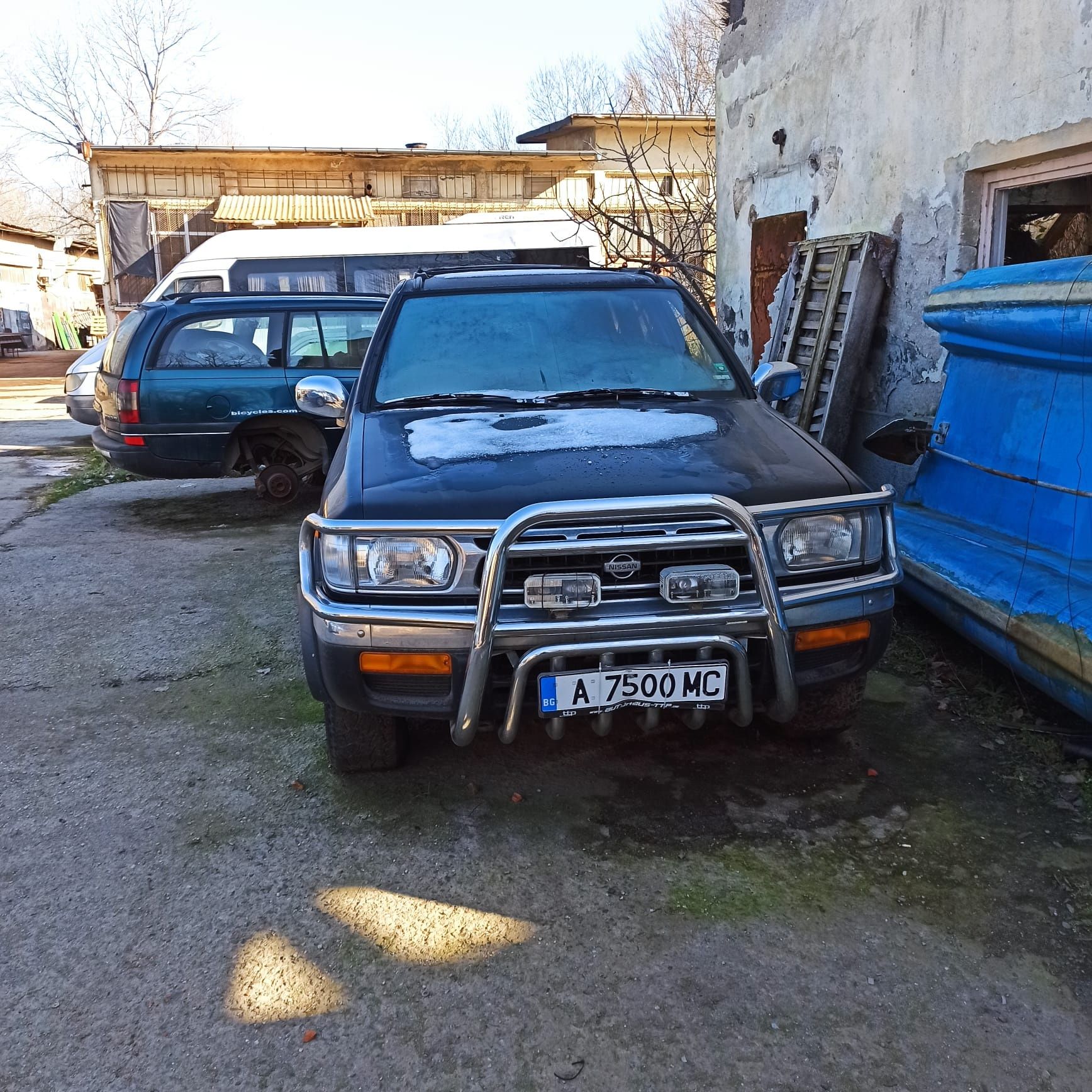 Nissan Pathfinder на части