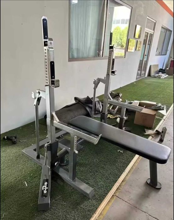 ELEIKO стойка для пауэрлифтинга