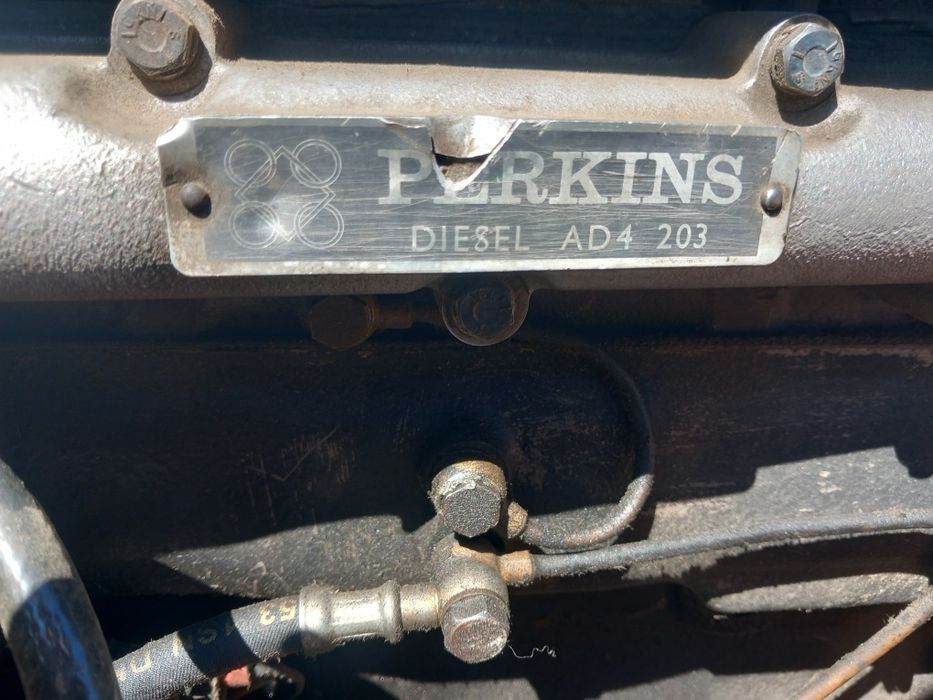 Tractor cu incarcator frontal