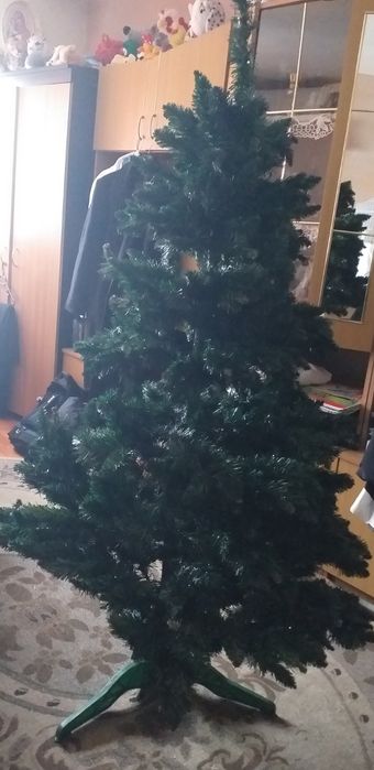 Brad artificial de Crăciun