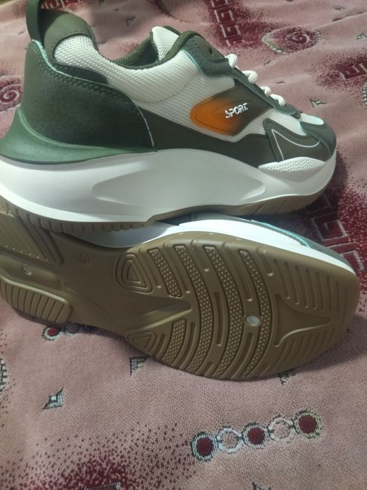 Adidas superrezistent