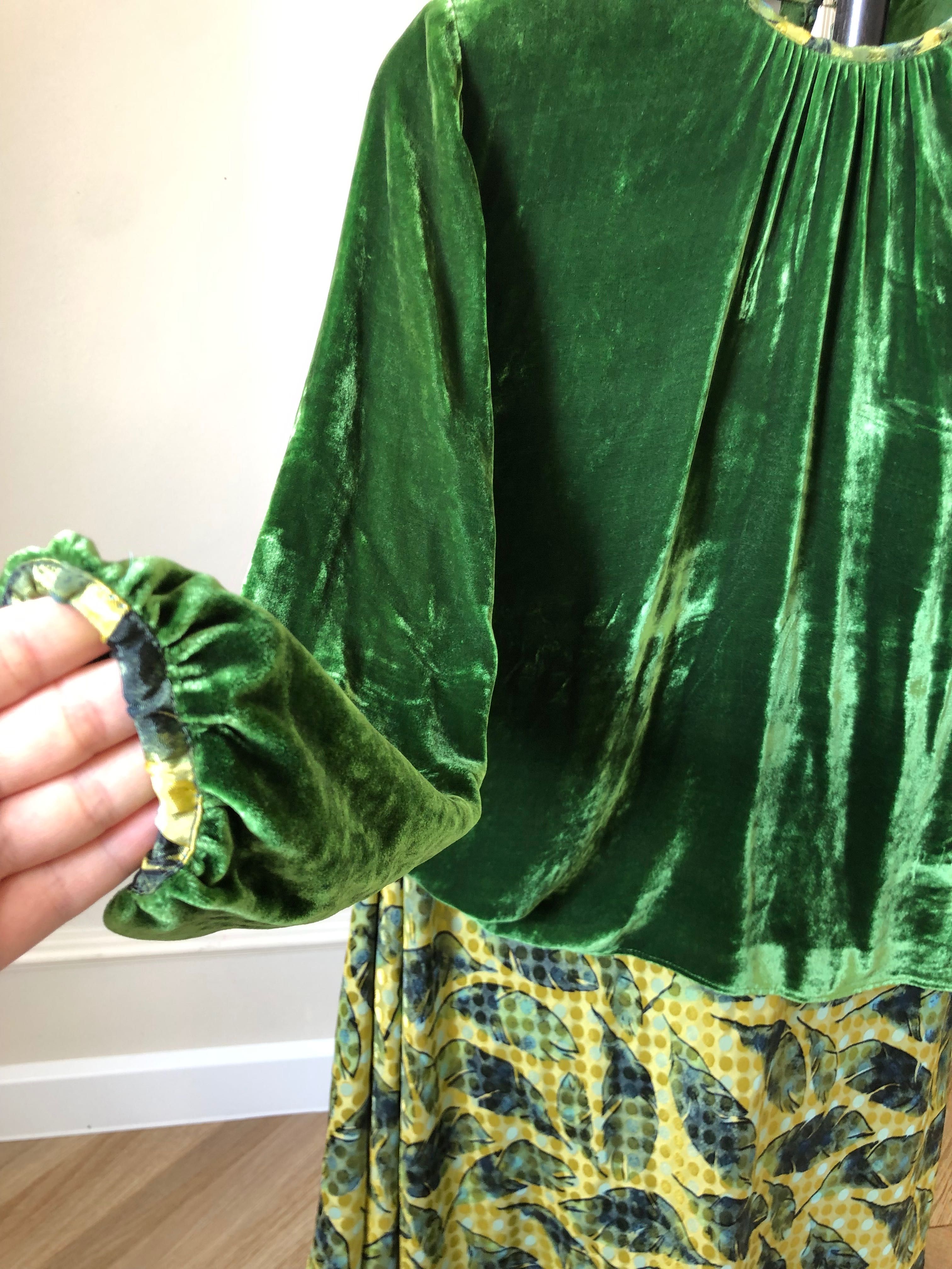 Комплект юбка с кофтой из бархата