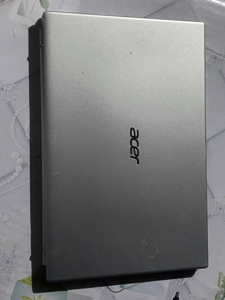 Ноутбук б/у  “acer”