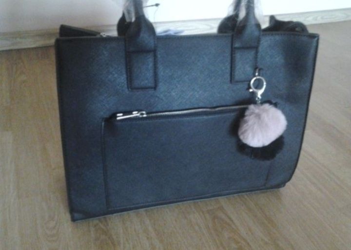Geanta dama ,noua