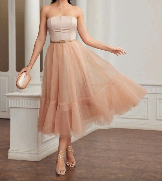 Нова рокля цвят шампанско