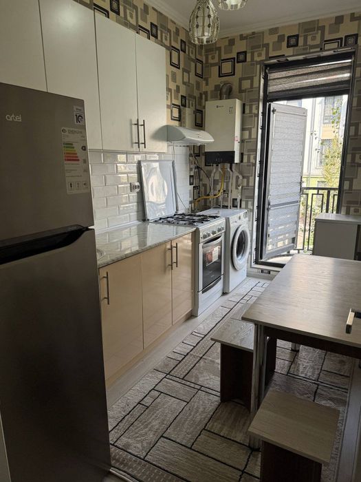 Срочно Метро Алмас 1 комнатная ЖК "Ассалом Хаво" новостройка