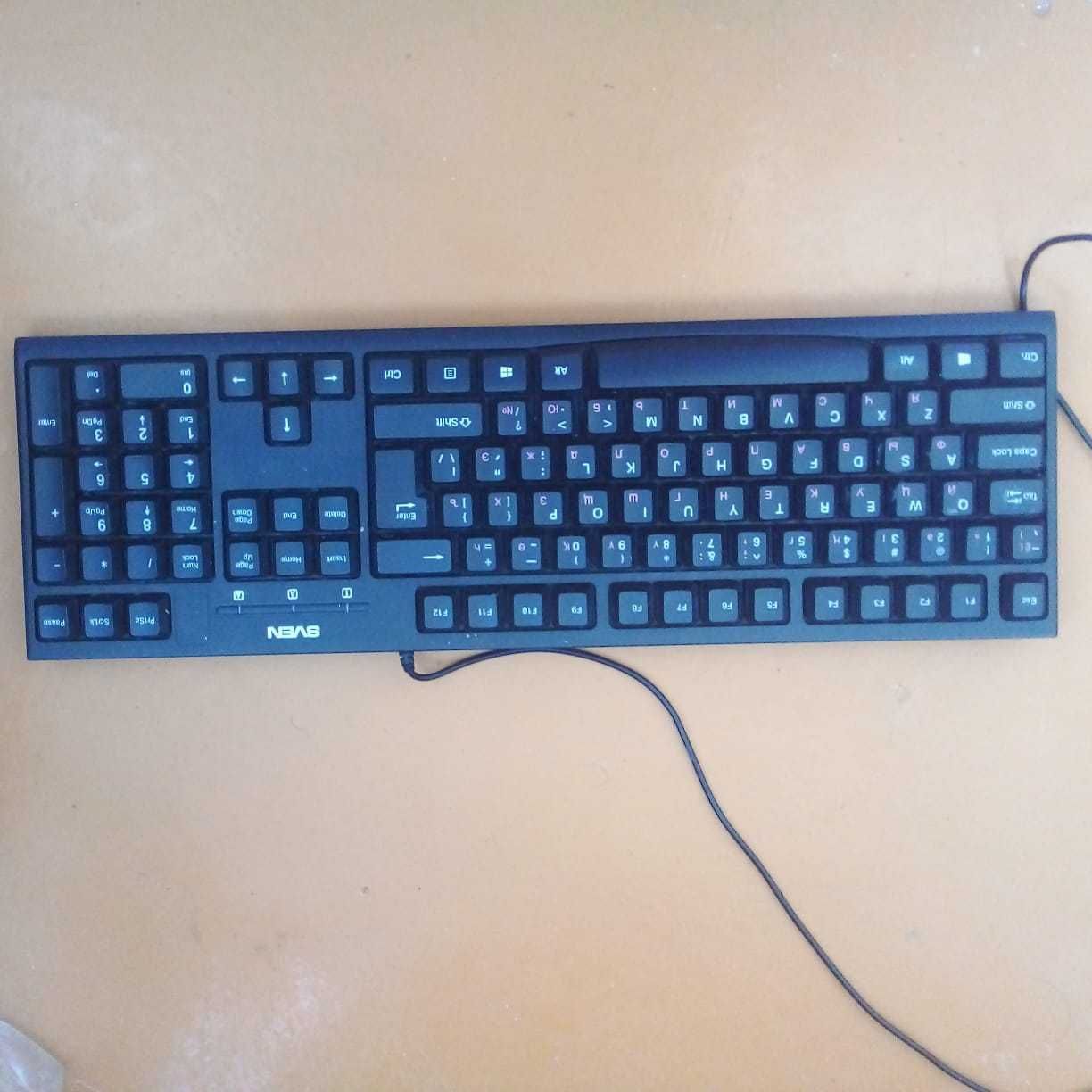 Продам Клавиатура проводная SVEN Standard 300