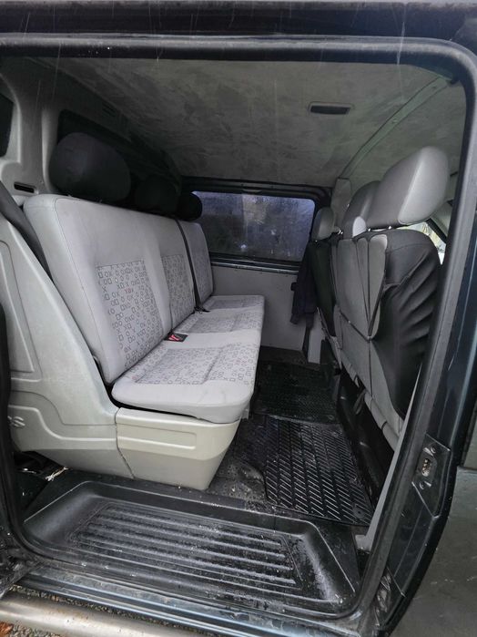 Продавам VW transporter T5