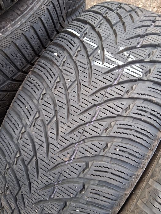 215 55 18 NOKIAN  4броя зимни дот 2021г