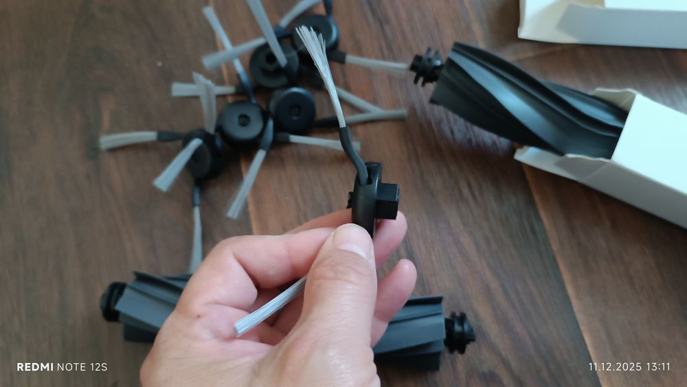 Щетки на робот пылесос Dreame