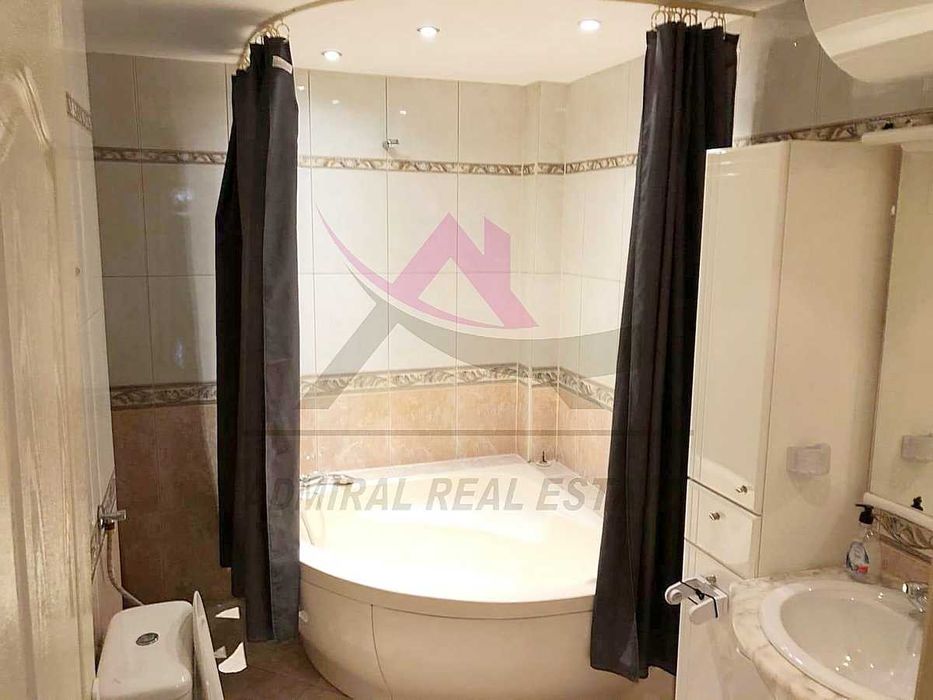 Дава се под наем Тристаен апартамент в Варна, Червен площад - 120 кв.м за 800 € - Снимка #5