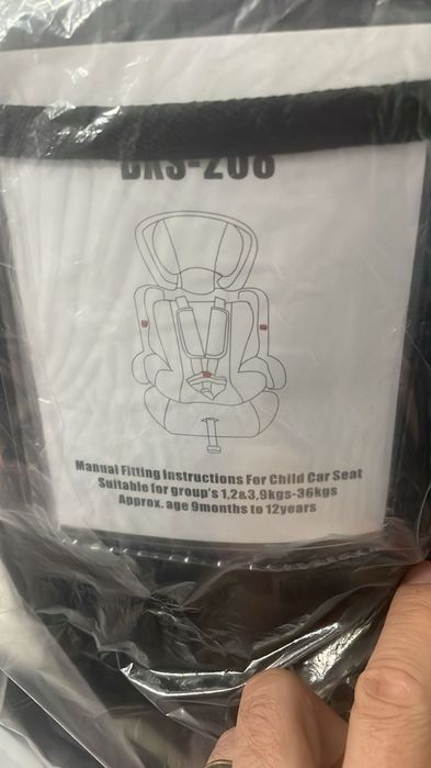 Vând scaun auto bebe, nefolosit