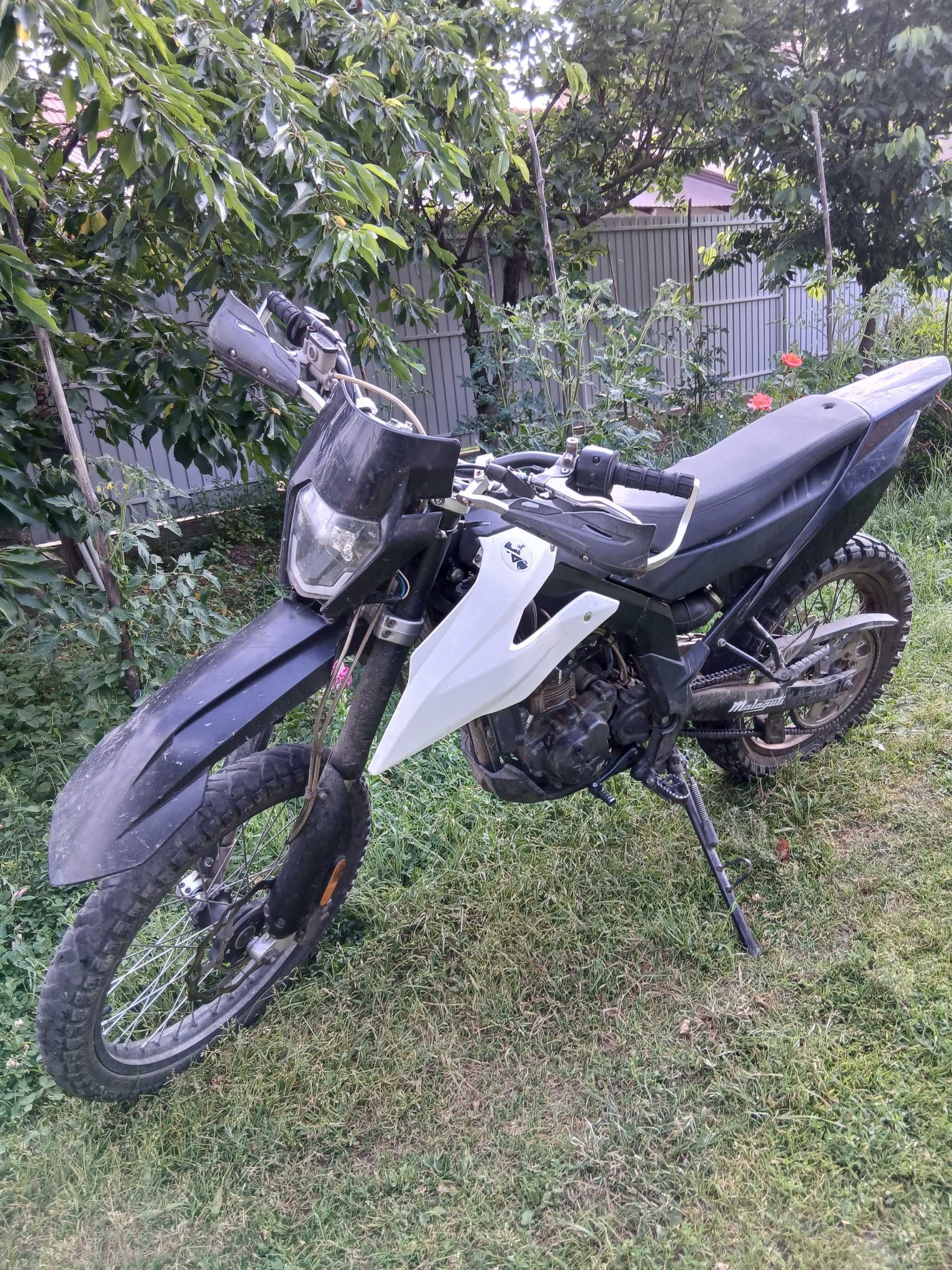 Vand super moto malaguti