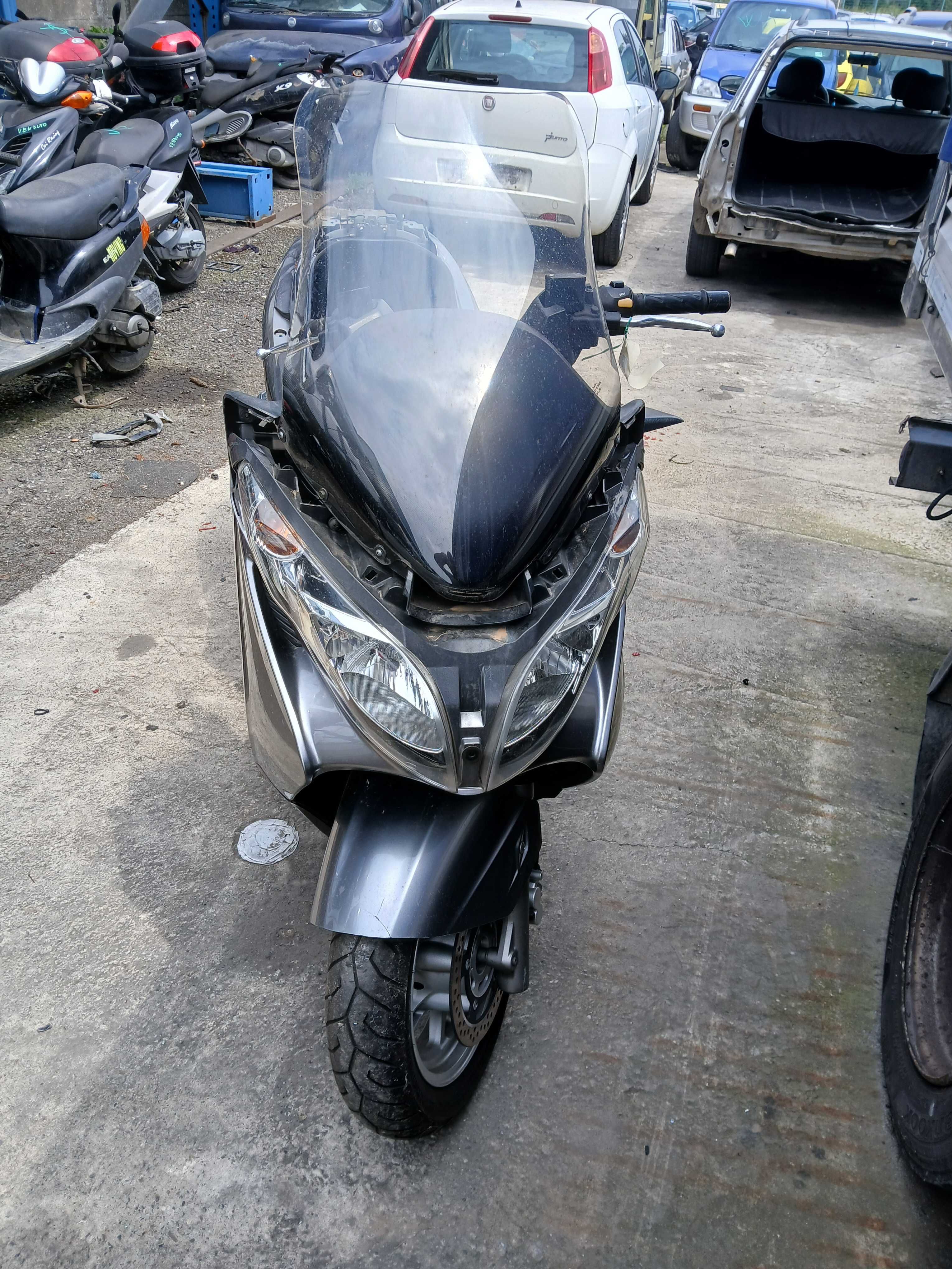 Suzuki Burgman 400