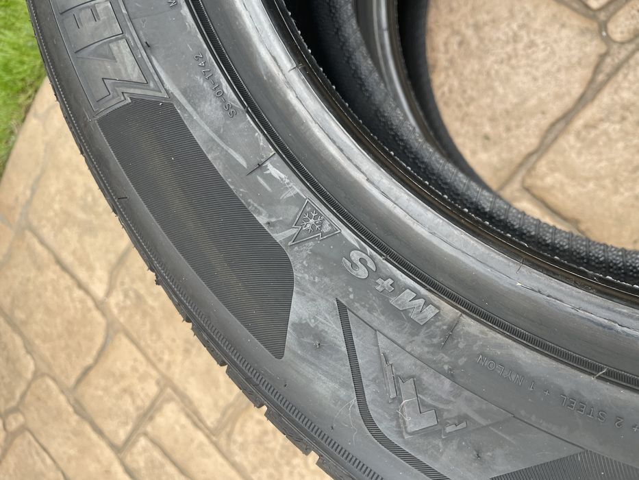 Cauciucuri noi de vanzare