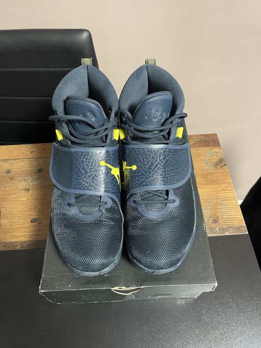 Продавам обувки Jordan zoom