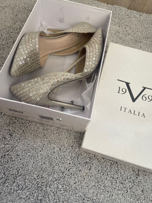 Pantofi stiletto Versace
