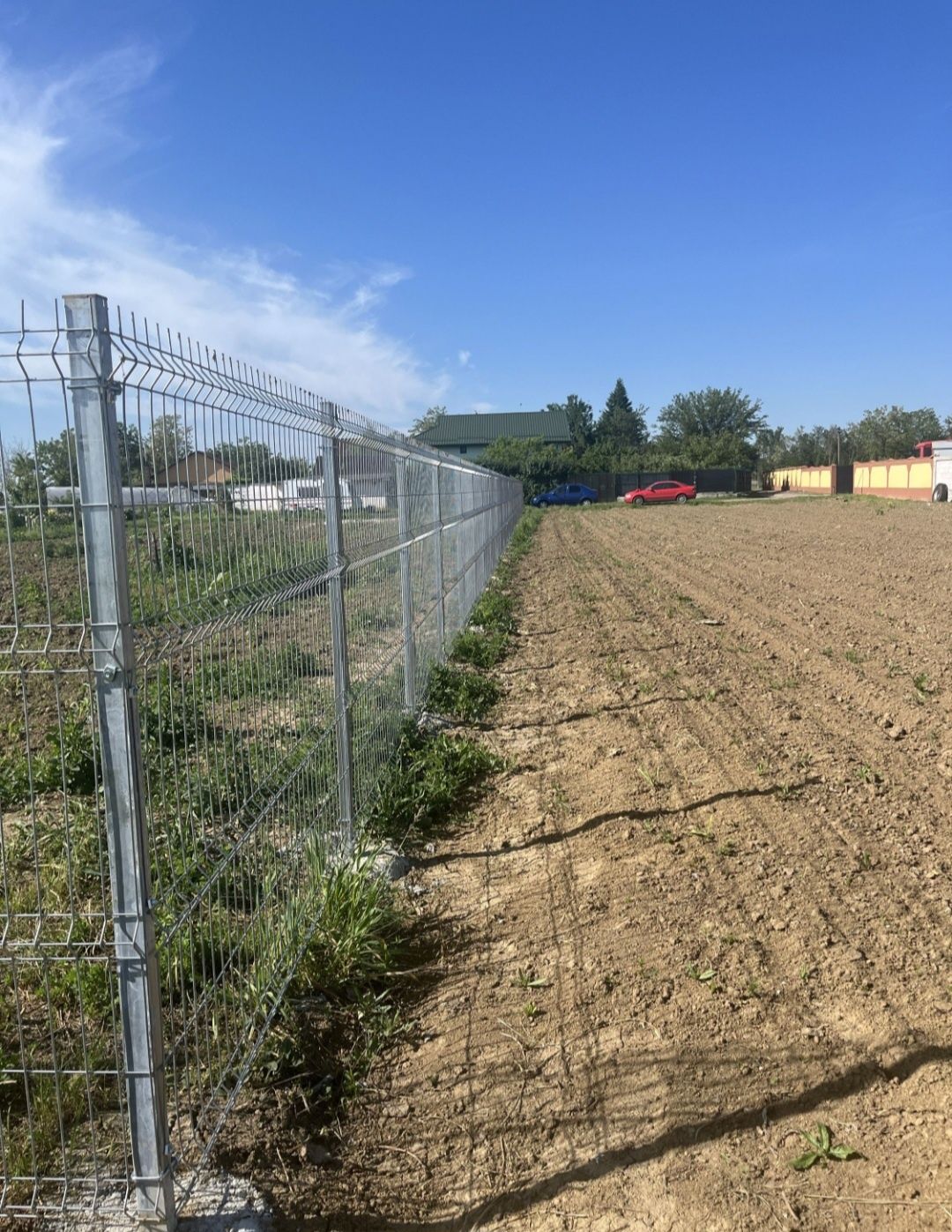 Împrejmuiri terenuri garduri și porți