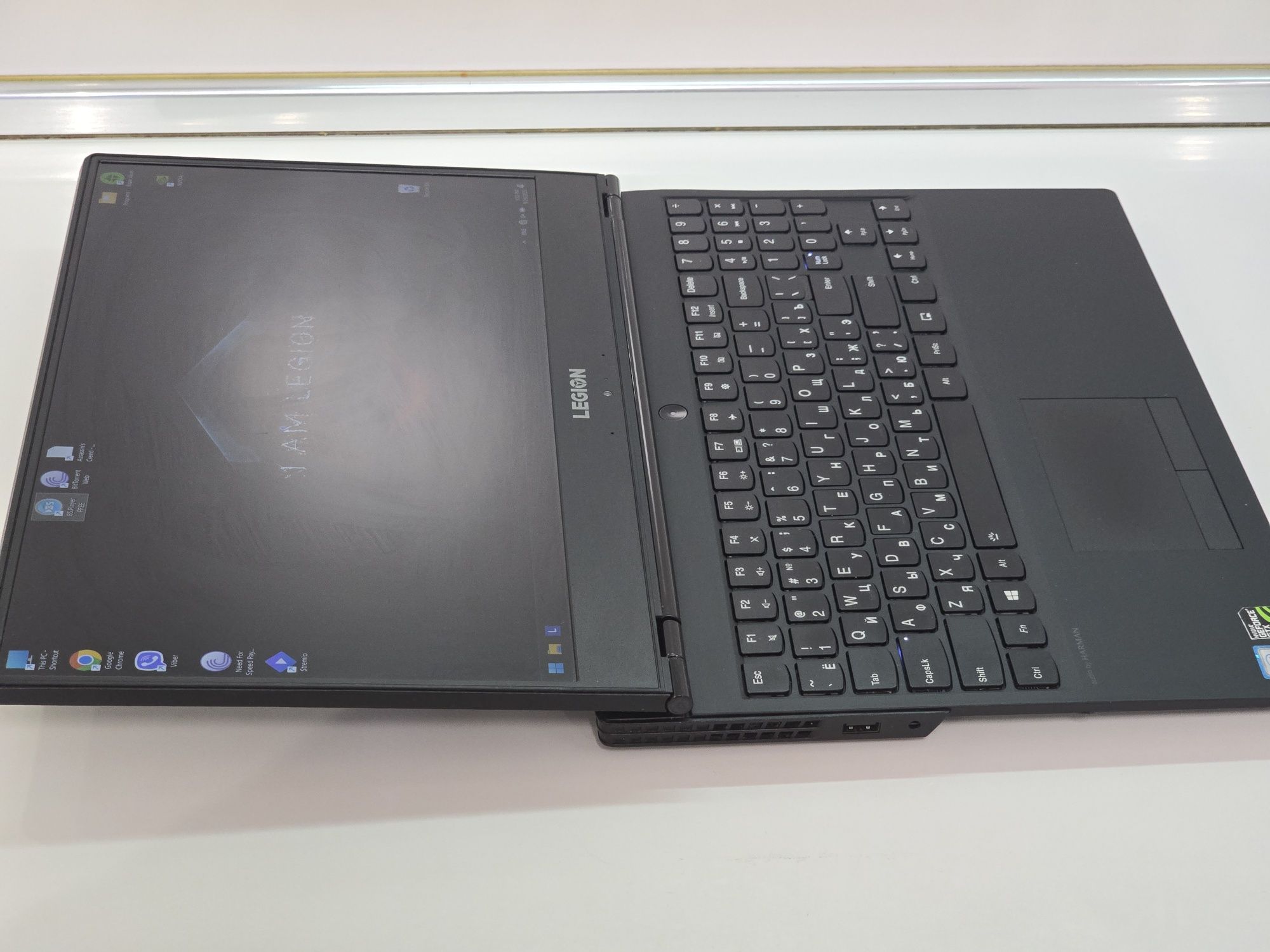Lenovo Legion Y530 i5 16GB GTX 1050 1TB HDD