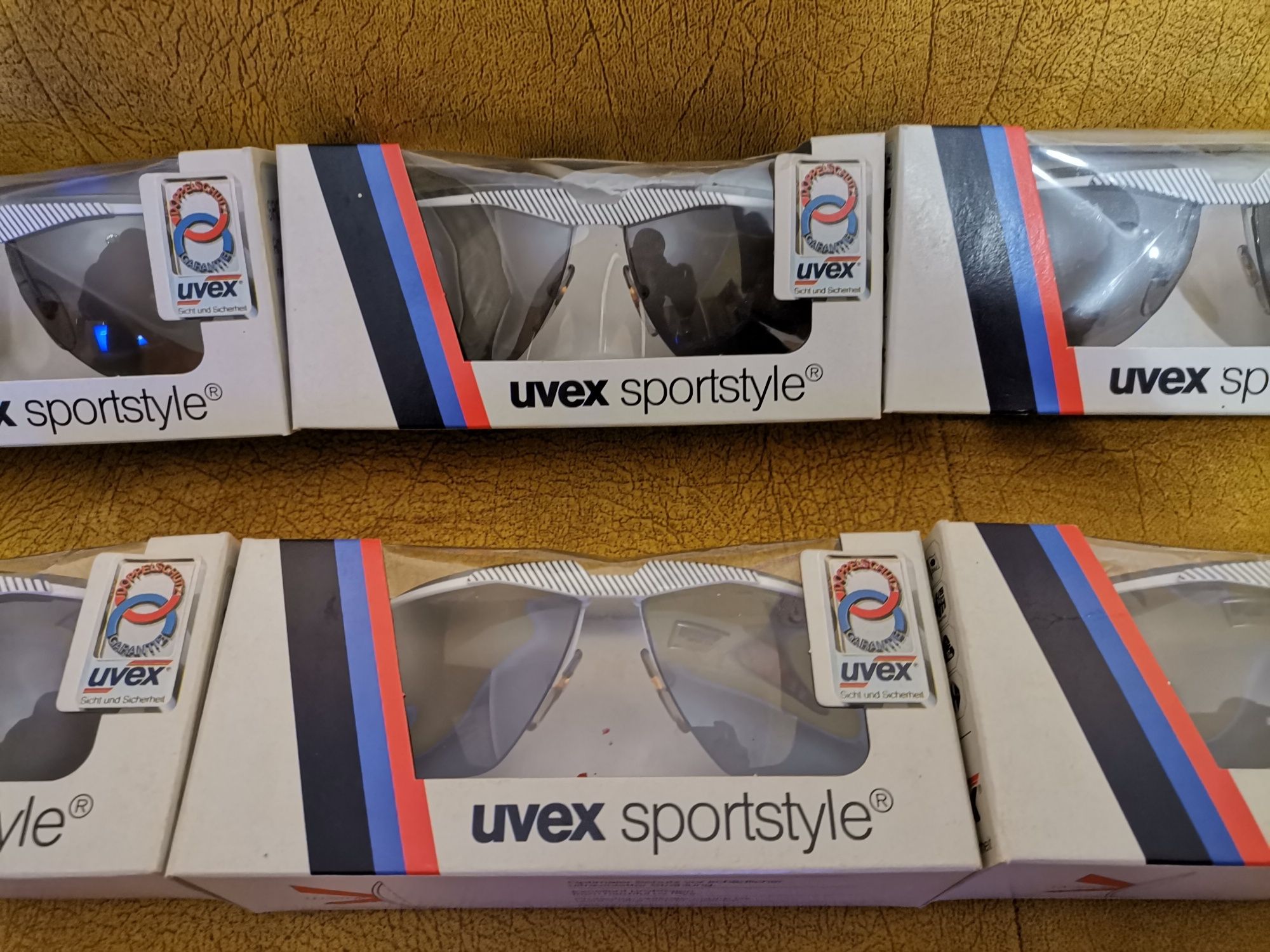 Спортни слънчеви очила Uvex Sportstyle 80