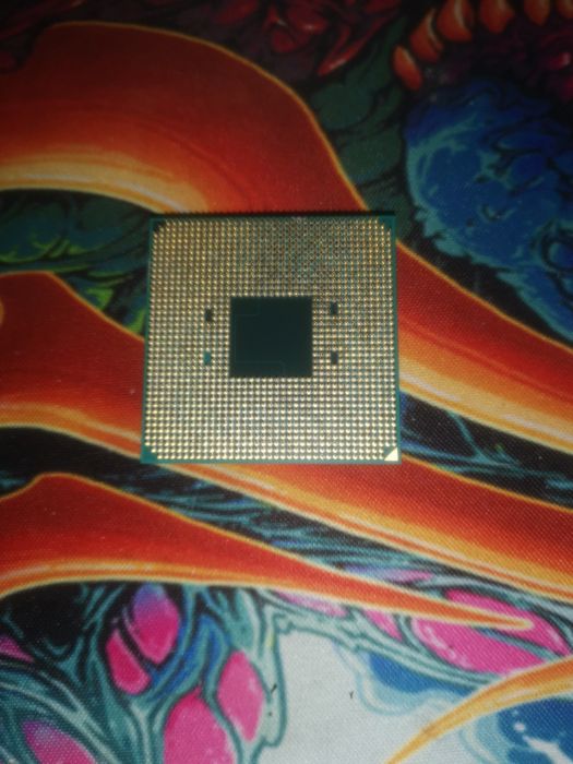 Vând amd ryzen 5 2400G nou