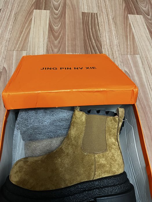 Обувь демисезон продается