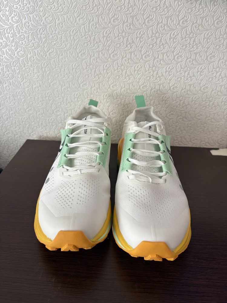 Маратонки Nike zoomx INVINCIBLE TRAIL