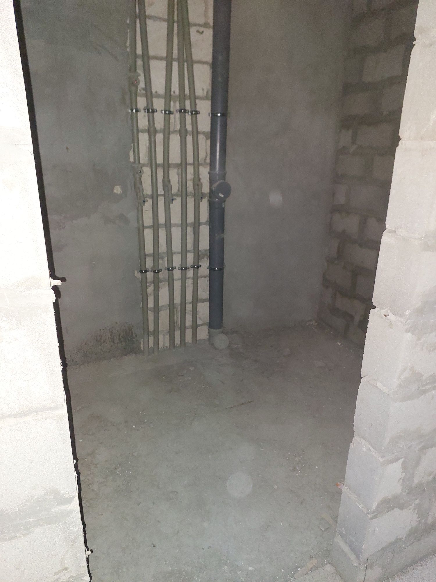 Продается 5ком кв, 18 мкр,