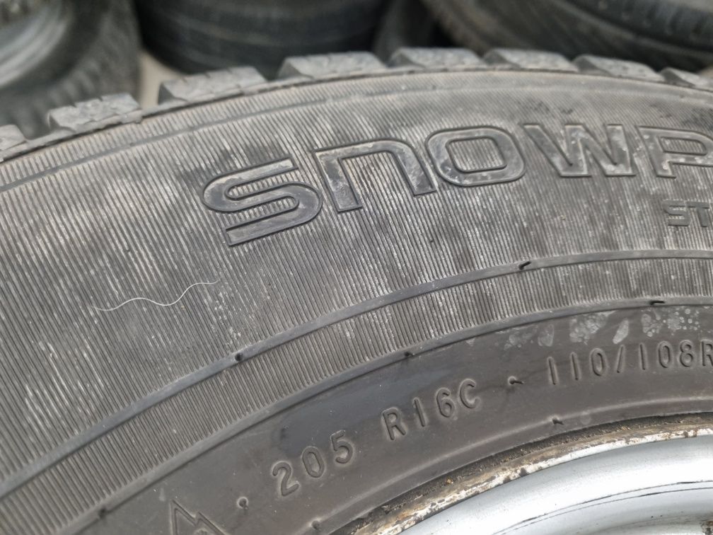 Jante otel Vw Amarok R16 anvelope iarna Nokian 205 R16 C