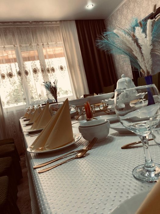 Посуточная аренда столов и посуды .