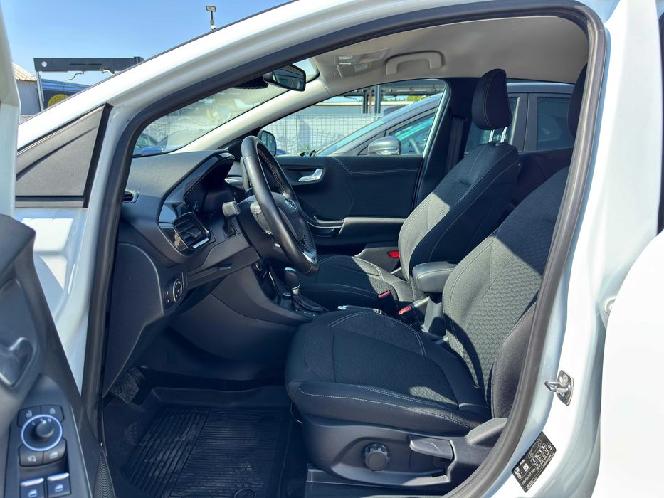 Inchirieri auto BUCURESTI FORD PUMA HIBRID cu doar 100euro DEPOZIT