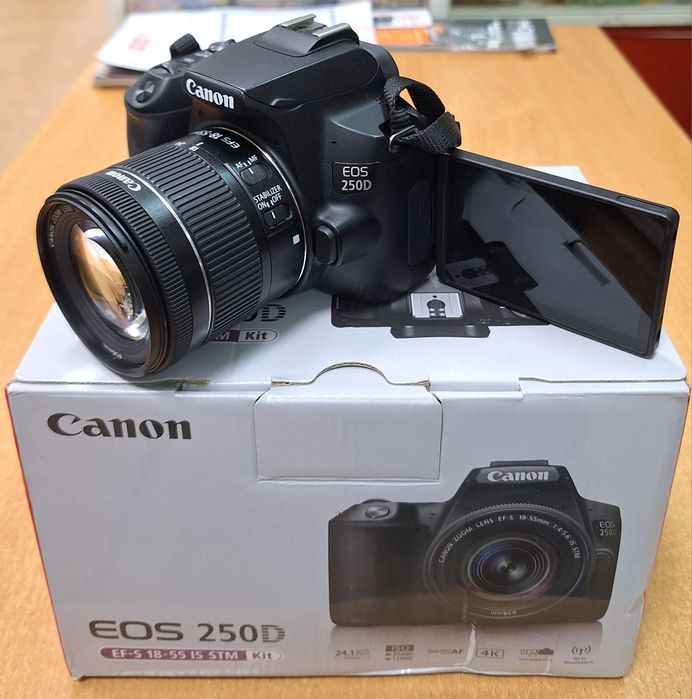 Canon 250D kit 18-55mm IS,STM(24.2пикс,Wi-Fi,видео 4К,сенсорный экран)