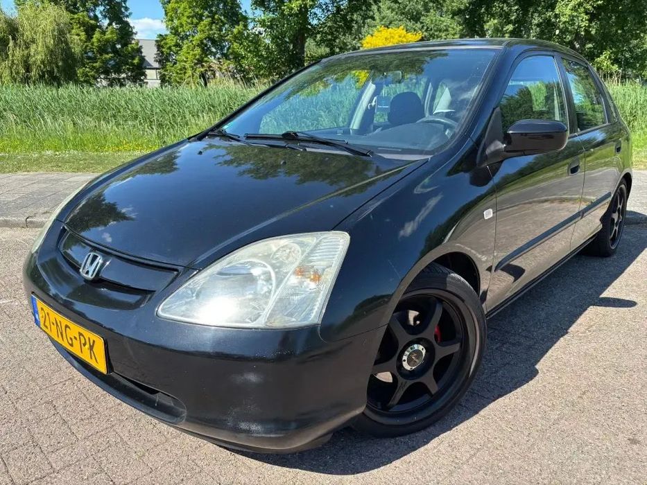 Honda Civic Honda Civic 2003, foarte bine intretineuta, roti si genti sport