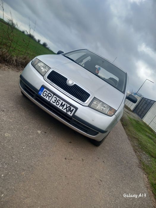 Vând skoda fabia 2003